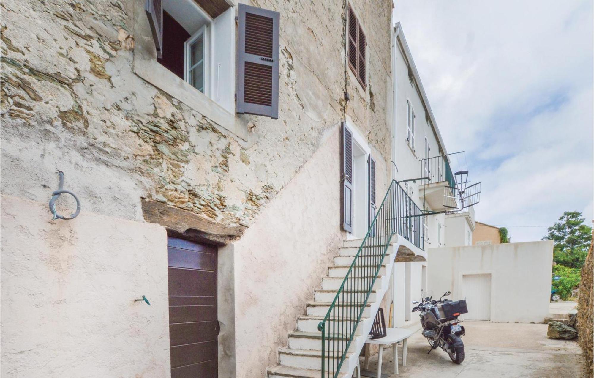 Lovely Apartment In Pietranera With Wifi 외부 사진